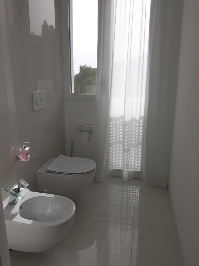 Villa Luxury Paradise Suites 살로브레나 외부 사진
