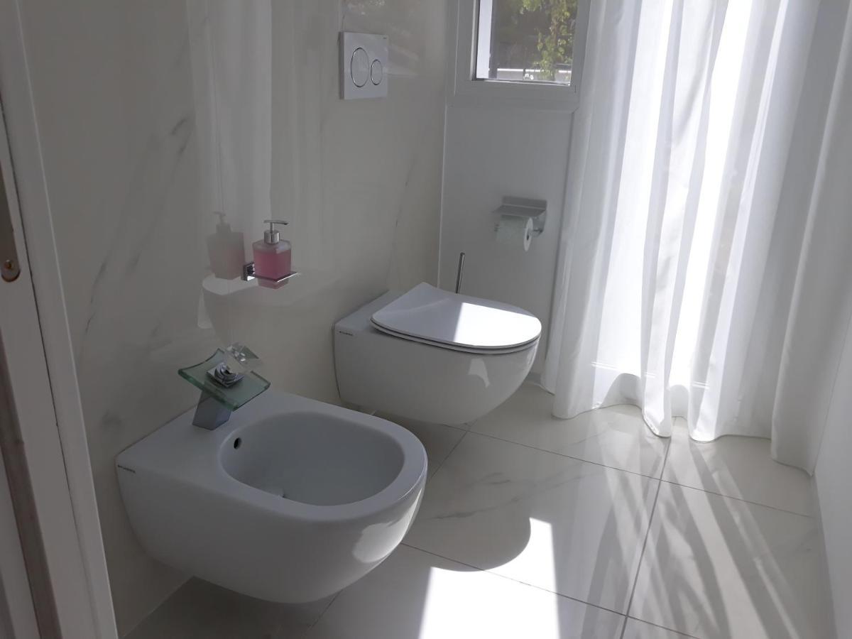 Villa Luxury Paradise Suites 살로브레나 외부 사진