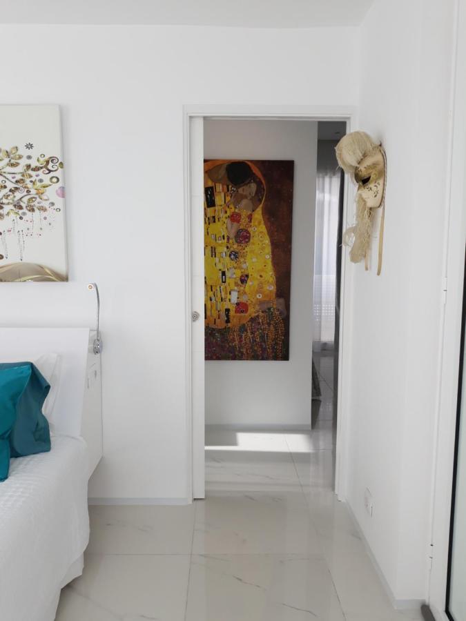 Villa Luxury Paradise Suites 살로브레나 외부 사진