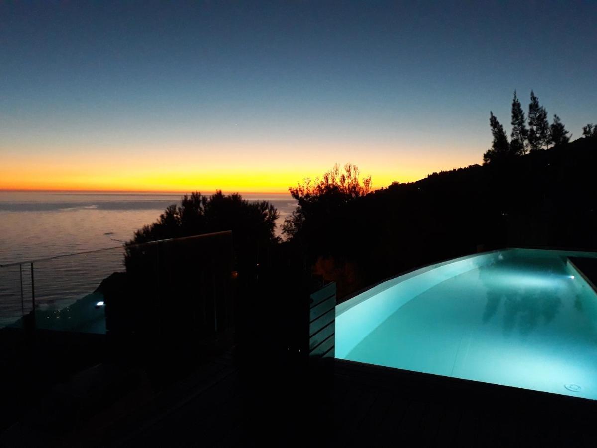 Villa Luxury Paradise Suites 살로브레나 외부 사진