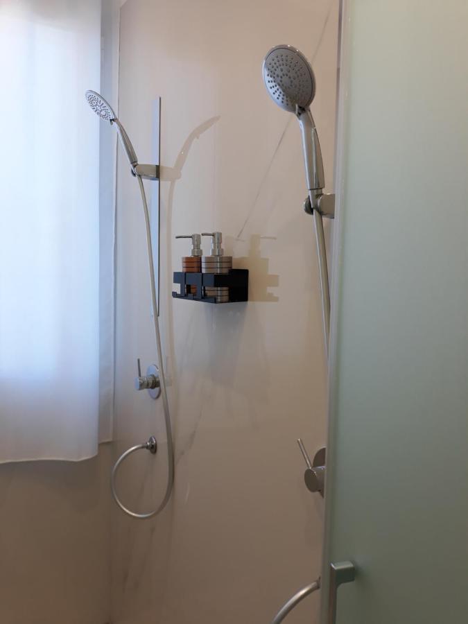 Villa Luxury Paradise Suites 살로브레나 외부 사진